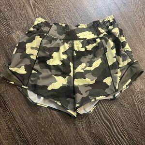 Lululemon camo hotty hot shorts